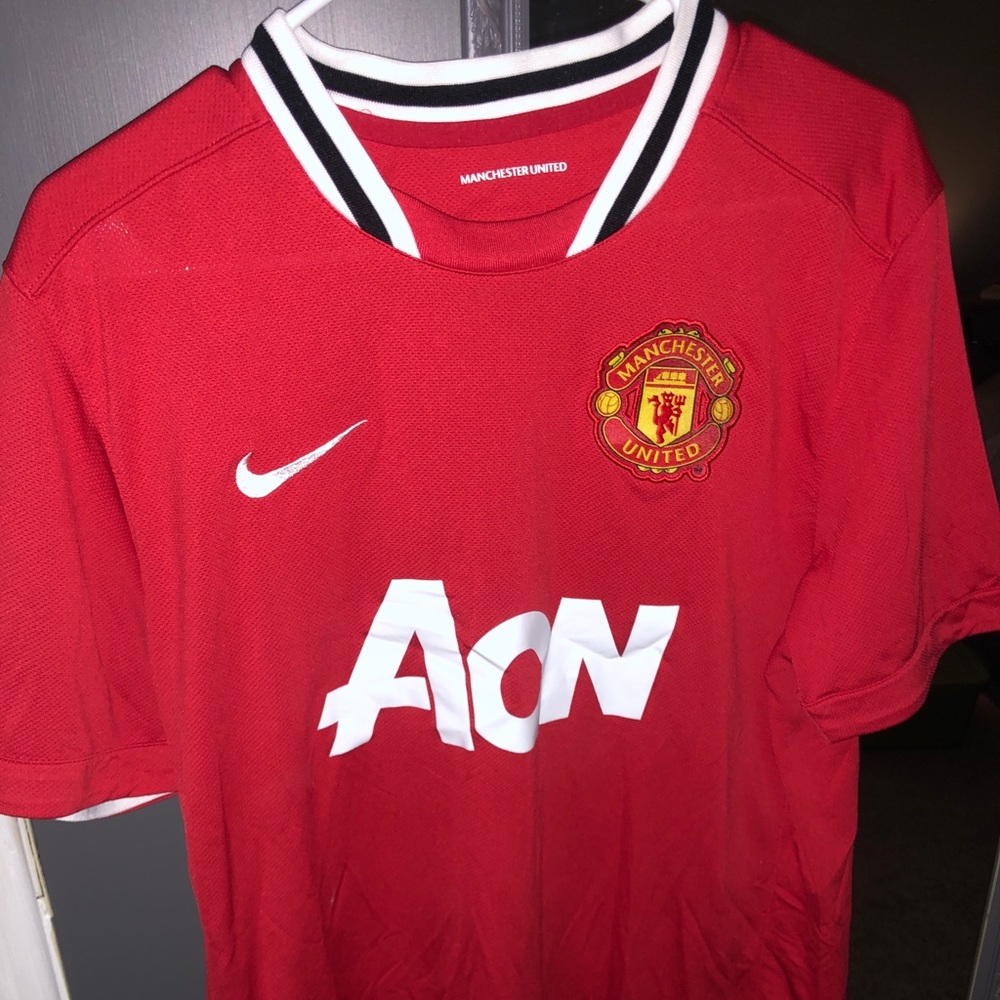 Nike Men’s Manchester United 2011 2012 Home Jersey